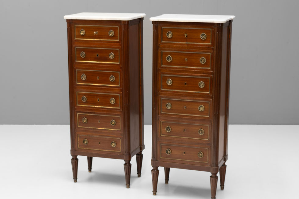 Thumbnail: Pair of Mahogany Chests