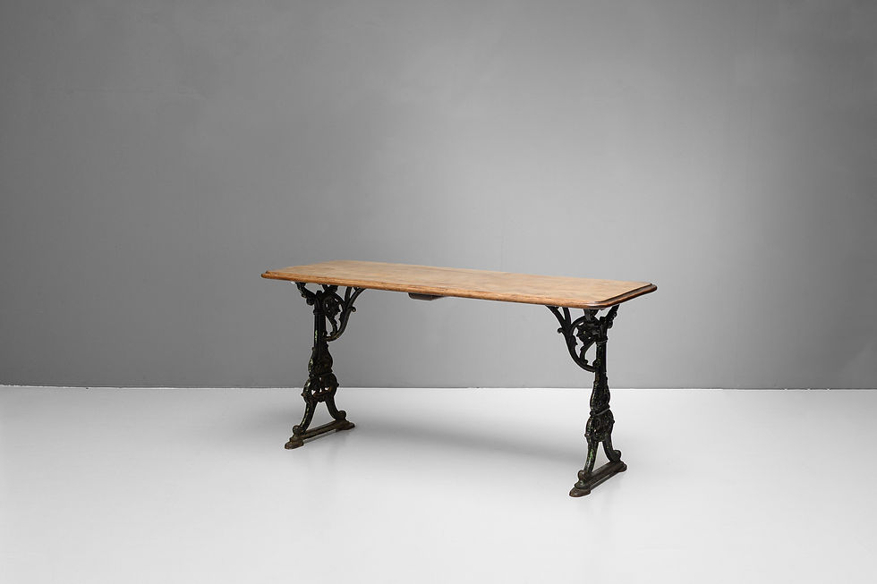 Thumbnail: Tavern Table