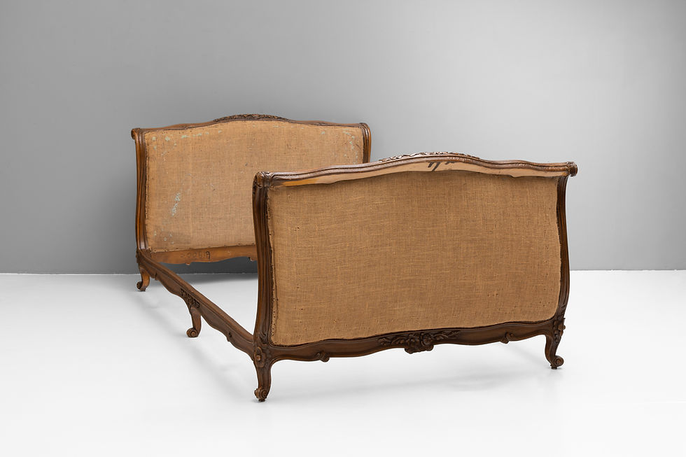 Thumbnail: Scroll-End French Bed