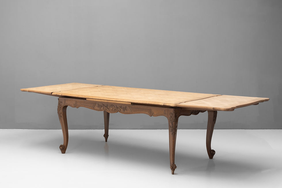 Thumbnail: Draw Leaf Table