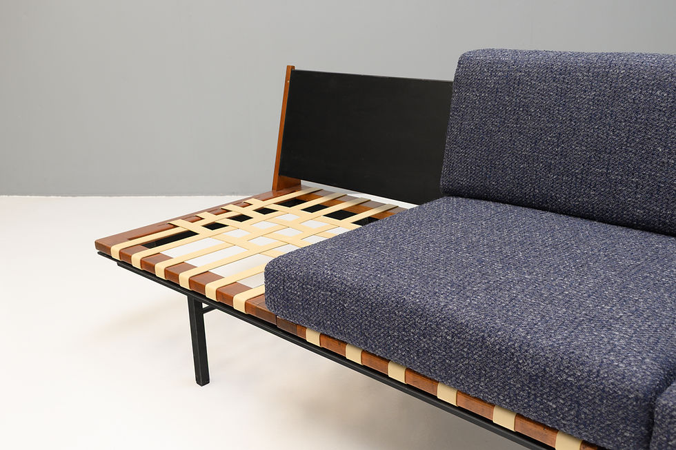 Thumbnail: Robin Day 'Form' Sofa