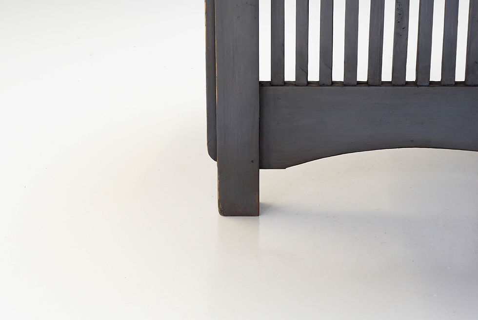 Thumbnail: Centre Table