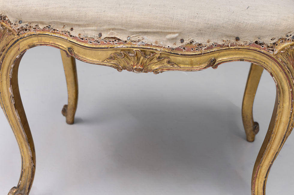 Thumbnail: Gilded Stool