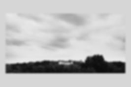 インテリア,写真,風景,自然,フランス,モノクロ,城,古城,森,インテリアフォト,アート,額入り,額装,オリジナルプリント,アートフレーム,フォトフレーム,おしゃれ,モダン,壁掛け,壁飾り,装飾,ウォールアート,新築祝い,IGREBOW