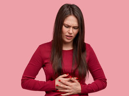 Refluxo gastroesofágico: sintomas além da azia e como controlar