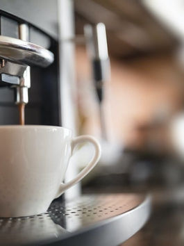 Best Grind and Brew Coffee Maker of 2022: Complete Reviews With Comparisons