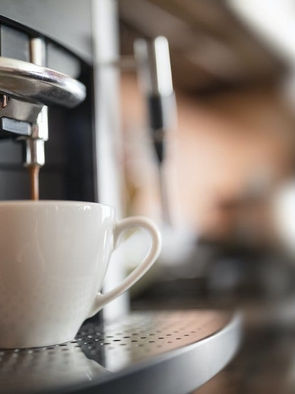 Best Grind and Brew Coffee Maker of 2022: Complete Reviews With Comparisons