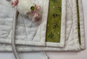 Basic binding with a little mouse inspecting it