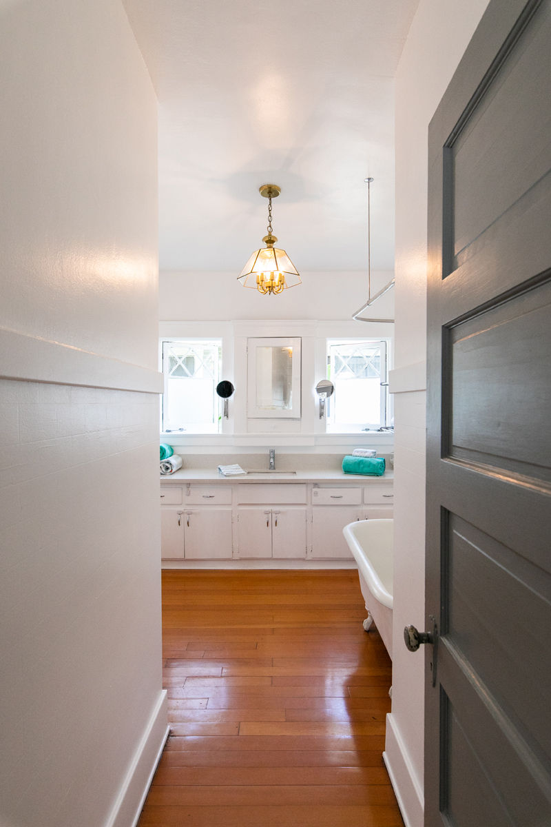 Large Bathroom with clawfoot tub