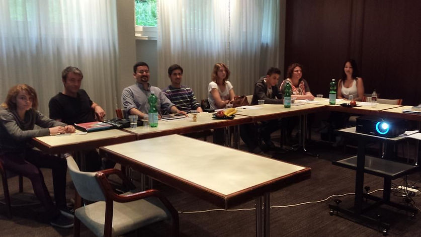 Hundeschule Zürich, Themenkurse Praxis und Theorie