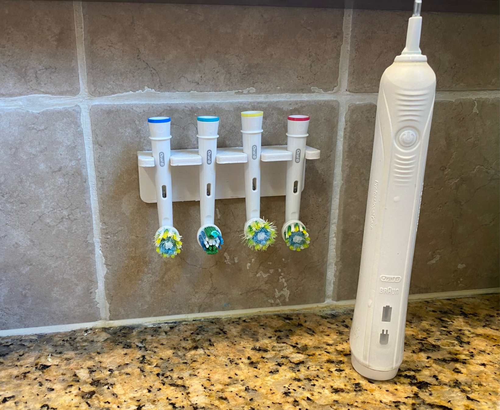 Customisable OralB Toothbrush Heads Holder