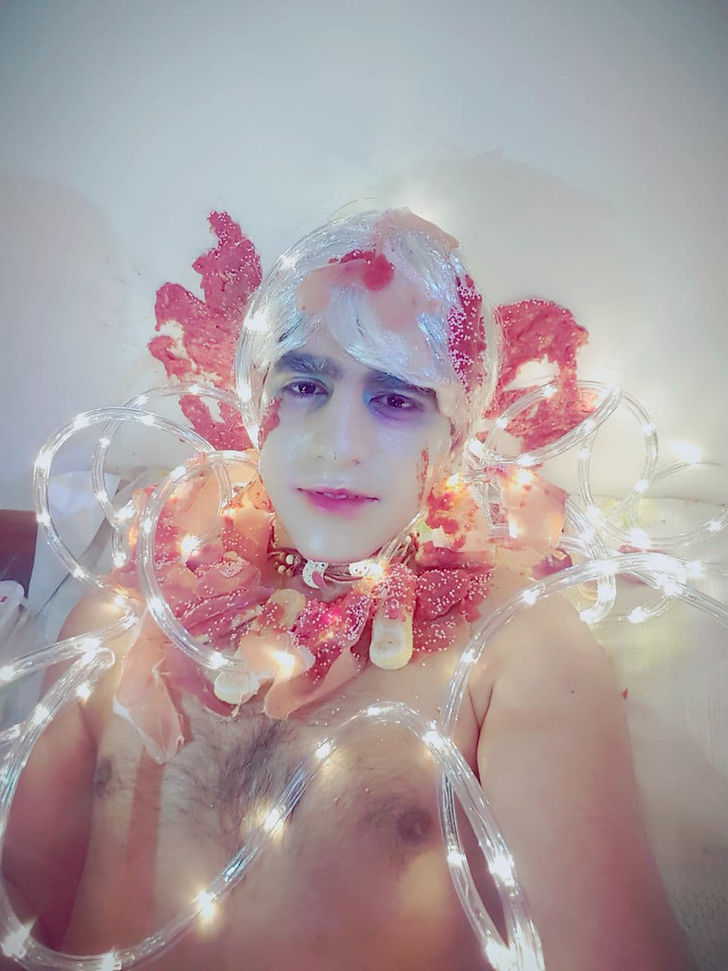 Jahangir's selfie.jpg