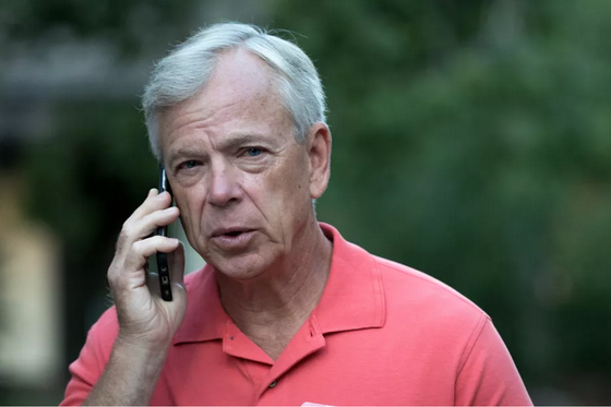 Verizon is attempting to compete with Google and Facebook's advertising businesses