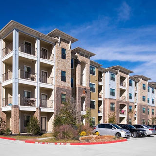 Spring Plaza- EXTERIOR.jpg