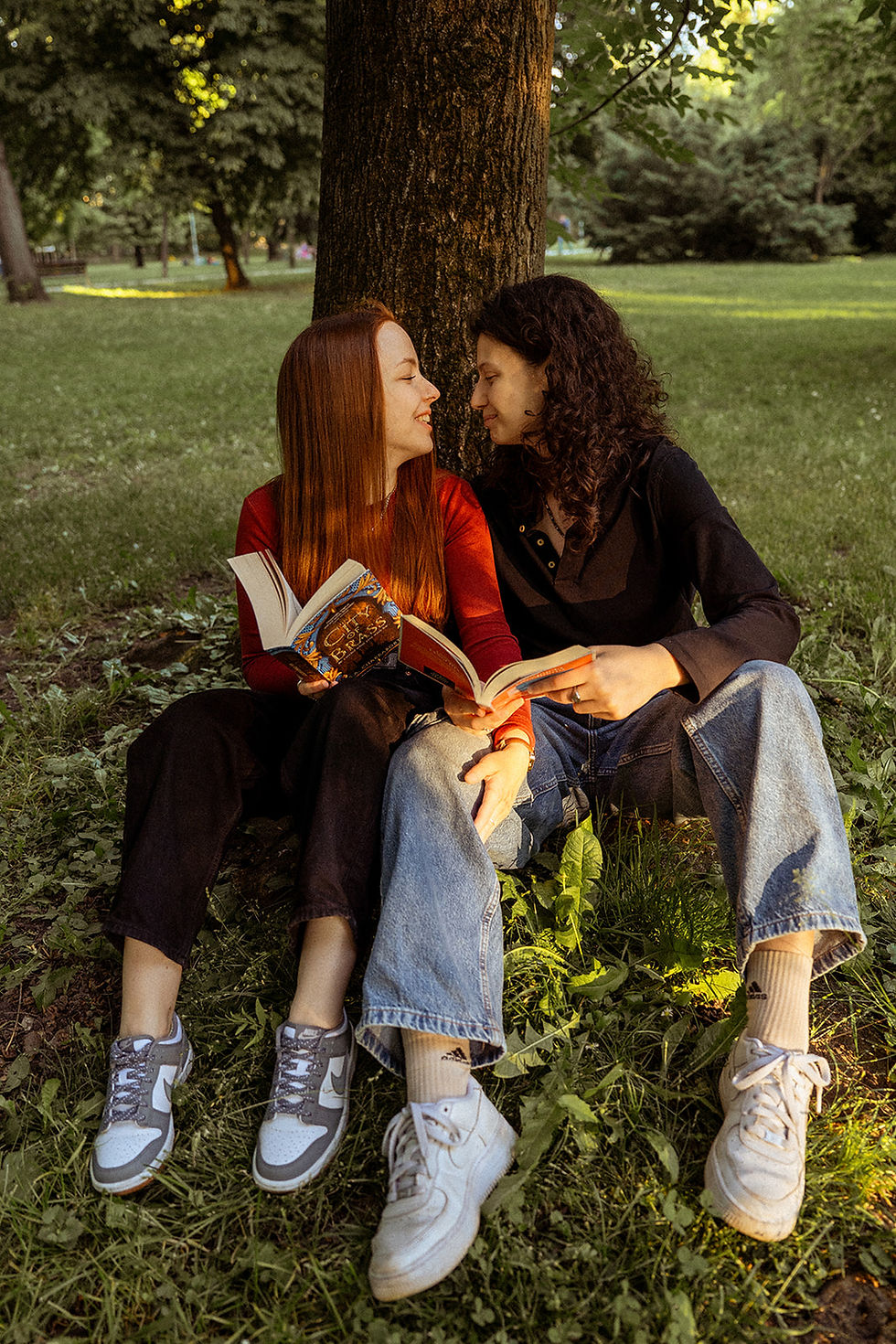 Budapest LGBTQ+ photographer. LGBTQ+ elopement photographer.
LMBTQ photographer Hungary.
LGBTQ+ elopement photographer Edinburgh. 
Scotland elopement photographer.