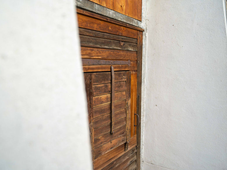 Architektur, Wohnprojekt, Immobilienentwicklung, Bauunternehmen, Wohnungsbauprojekt, Immobilienmarkt, Immobilieninvestition, hochwertige Wohnungen, modernes Wohnkonzept, nachhaltiges Bauen, energieeffiziente Wohnungen, Familienwohnungen, Wohnungen mit Balkon, Wohnungen mit Garten, barrierefreie Wohnungen, zentrale Lage, Infrastruktur, Einkaufsmöglichkeiten, öffentliche Verkehrsanbindung, Kindergärten, Schulen, Freizeiteinrichtungen, Naherholungsgebiete, Investitionsmöglichkeit, Immobilienkauf, Wohnraumgestaltung, Innenarchitektur, Grundrissgestaltung, Bachschmiede, Kulturhaus, Museum, Kunst, Ausstellung, Vorstellungen, Wals-Siezenheim, Neubauwohnungen, Immobilien, Bauprojekt, Wohnungen, Eigentumswohnungen, Wohnimmobilien, moderne Architektur, hochwertige Ausstattung, Wohnkonzept, attraktive Lage, Bauprojektentwicklung, Wohnraum, Lebensqualität, Immobilieninvestition