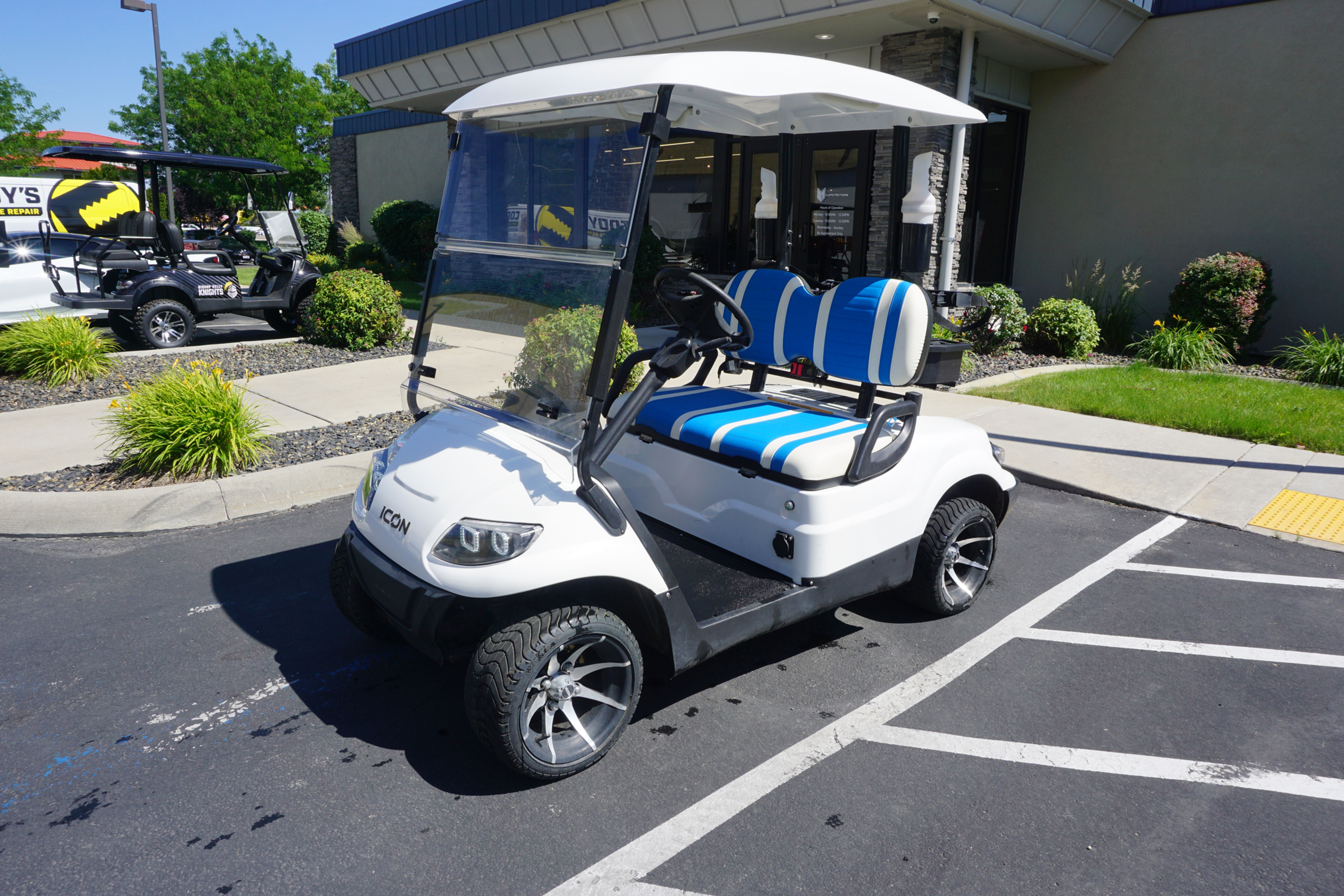 2022 Alpine White Metallic i20