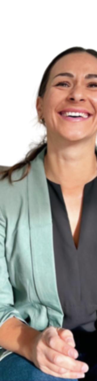 Bild lachen im Stuhl_edited.png