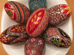 Congratulations Luba Kapeluch on winning "The Most Liked Egg" in July!