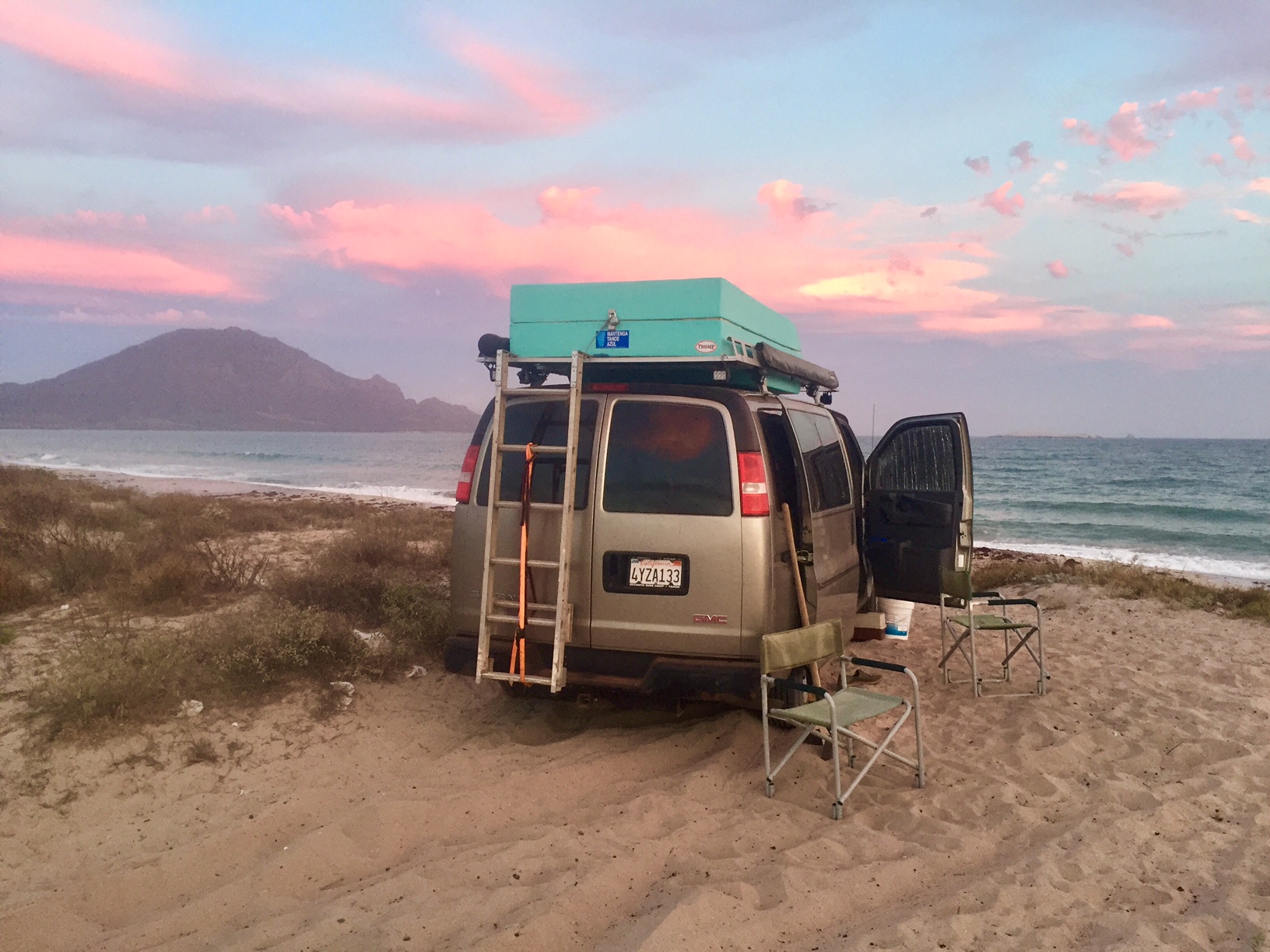 Driving to South America by van Donde Van