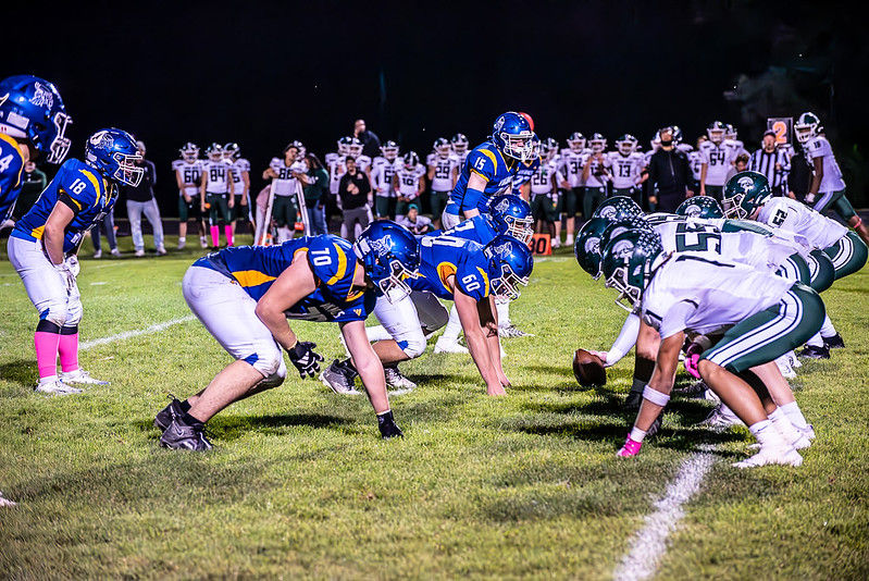 Vikings Beat Tosa West 20-18