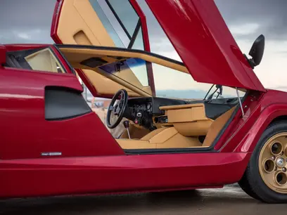 lamborghini-countach-lp5000-06.webp
