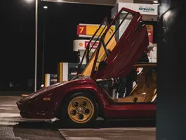 lamborghini-countach-lp5000-12.webp