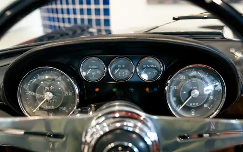 maserati-3500-gt-09.webp