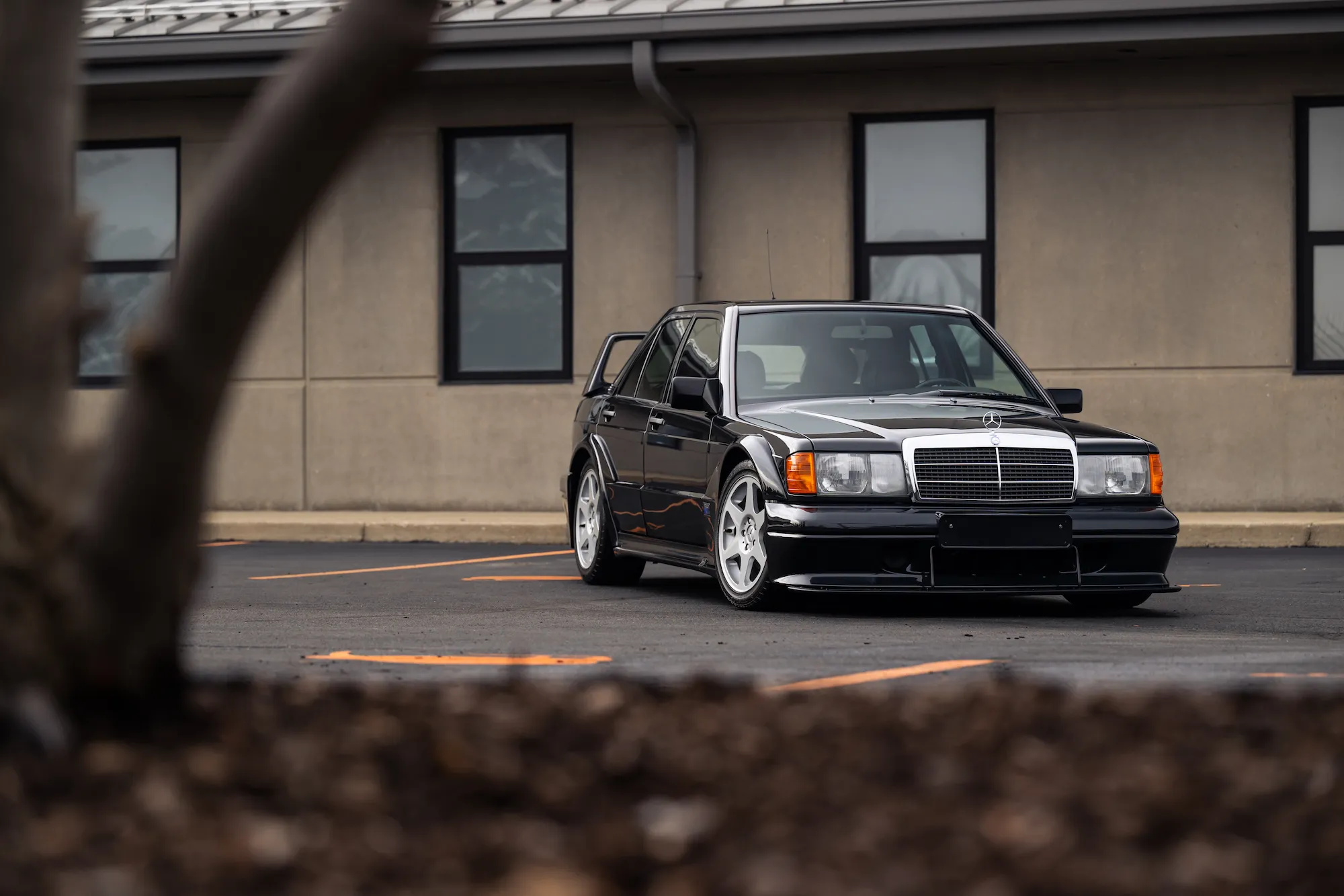Mercedes-Benz-190E-Evolution-II-02.webp