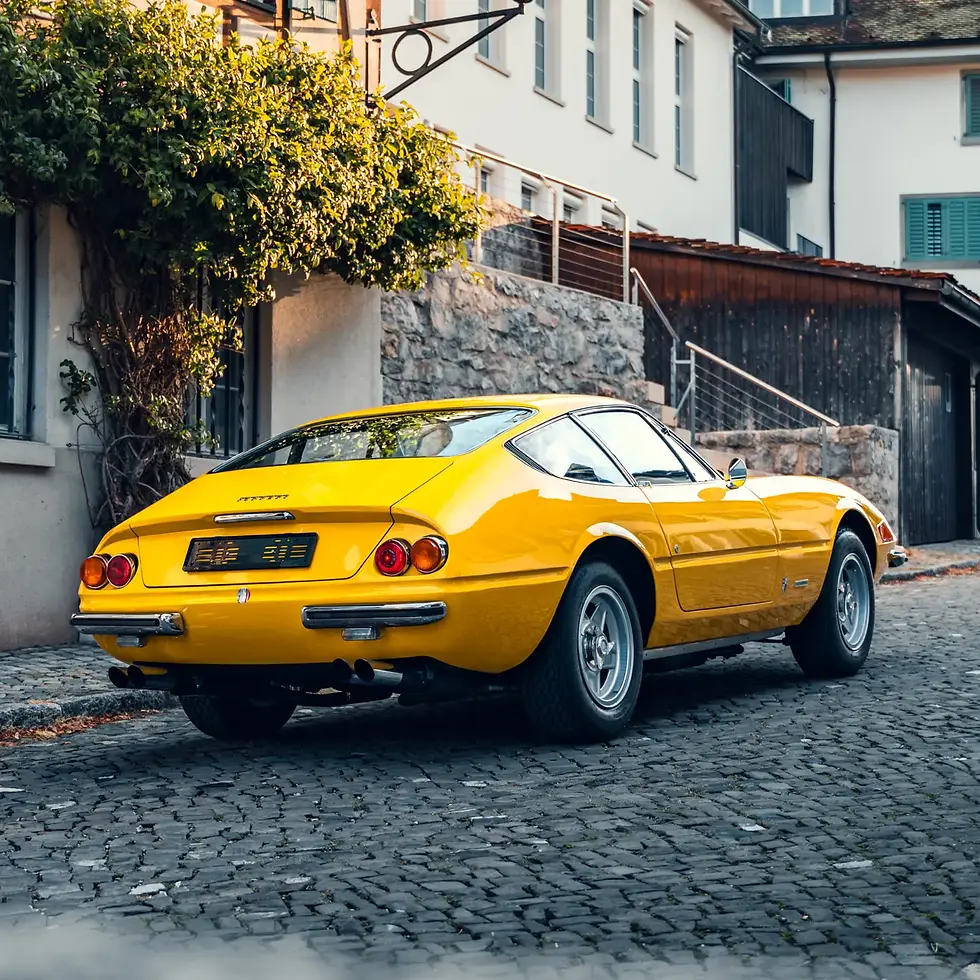 1970-Ferrari-365-GTB-4-Daytona-Berlinetta-by-Scaglietti-02.webp