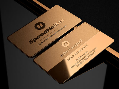 Luxury_gold_metal_business_card_mockup.jpg