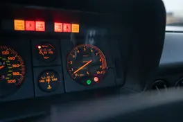 1992-ferrari-512-tr-06.webp