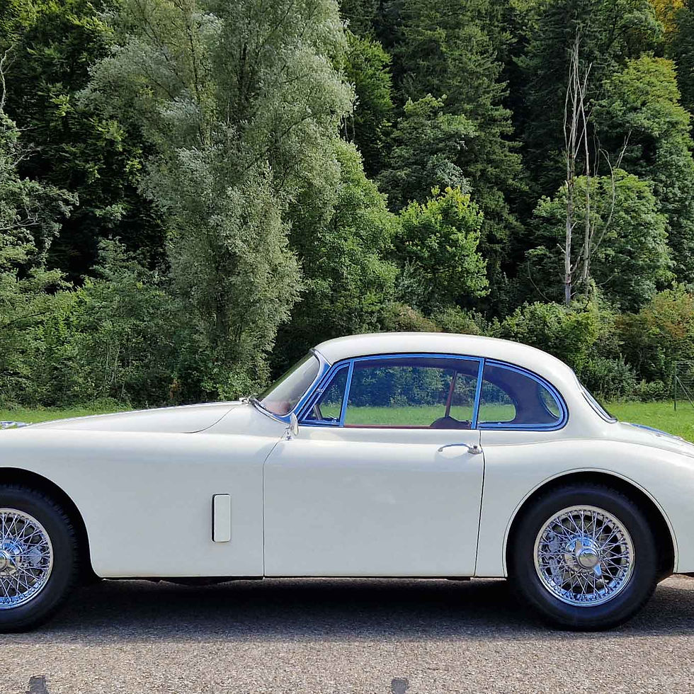 1959-Jaguar-XK-150-FHC-02.jpg