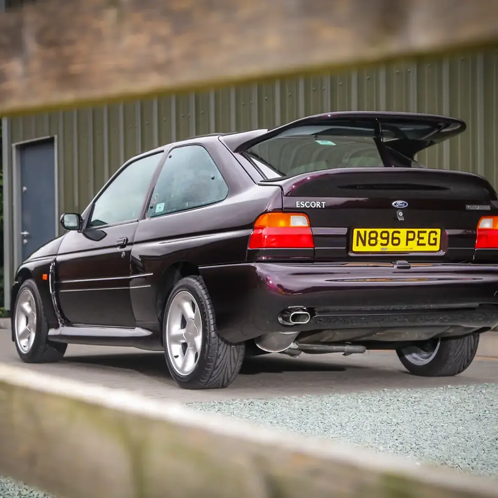 1995-Ford-Escort-RS-Cosworth-Lux-02.jpg