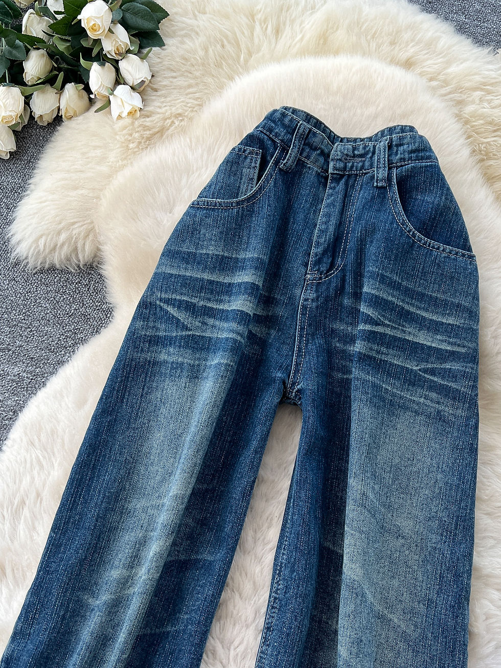 Miniatura: Calça jeans feminina retrô de cintura alta e perna reta, modelagem solta e ver