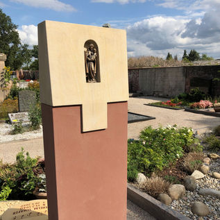Grabstein, Grabzeichen, Friedhof Gernsheim, Grabanlage