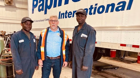 Recrutement Conseil International rend visite à de nouveaux mécaniciens nouvellement arrivés au Québ