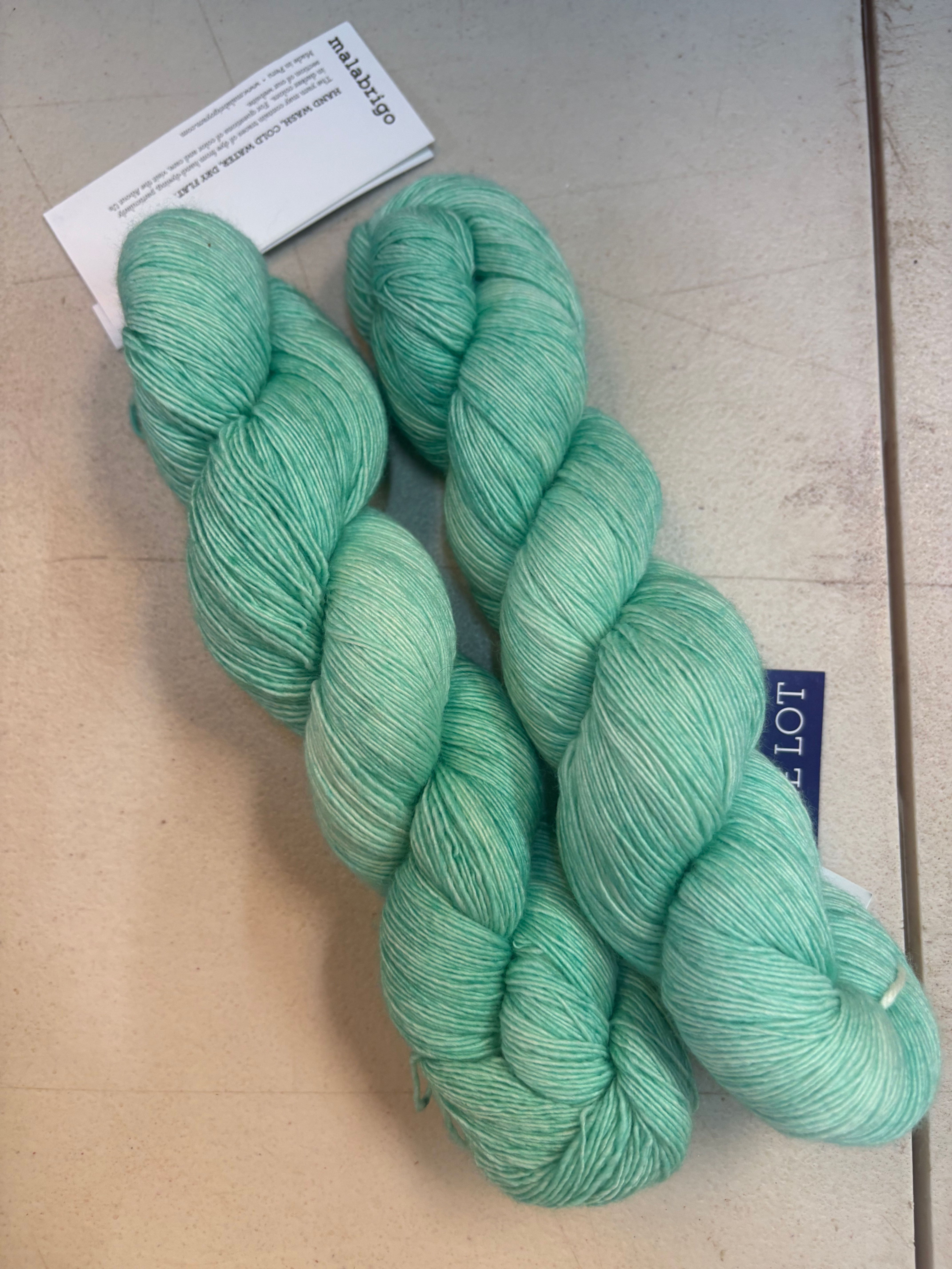 Malabrigo Lace Single Lot (3 de 3)