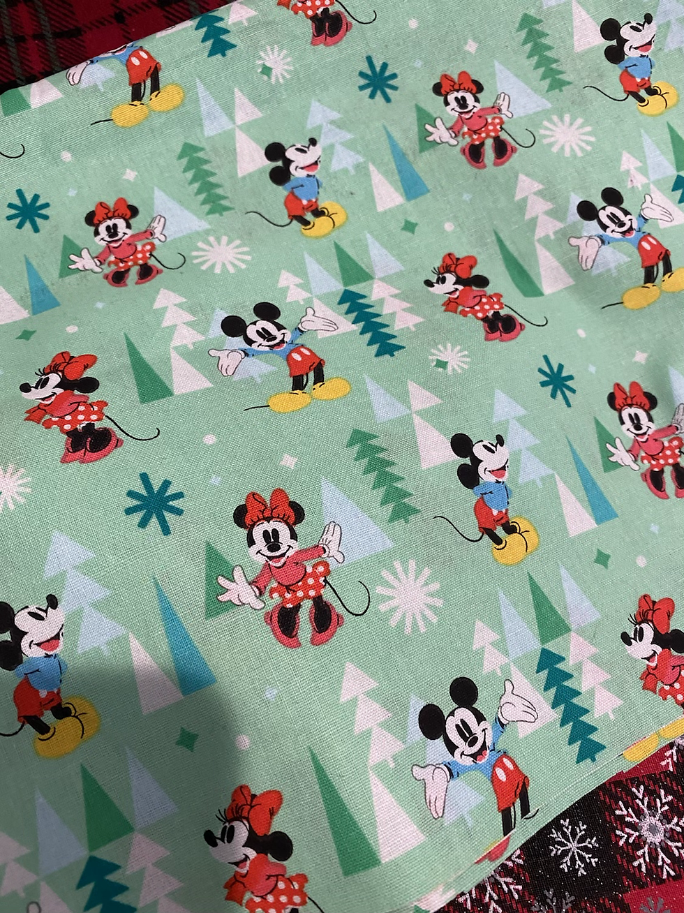 Thumbnail: Disney Christmas Dink / Coffee Cozy