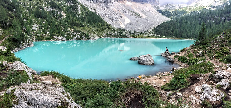 Lago di Sorapis e Dito di Dio - Cortina d’Ampezzo (BL) - Veneto - Dolomiti - Patrimonio UNESCO