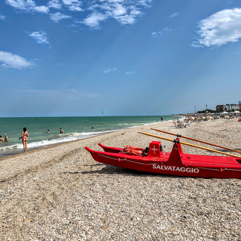 Civitanova Marche (MC) - Spiaggia, Lungomare e Giardino Pubblico - Marche