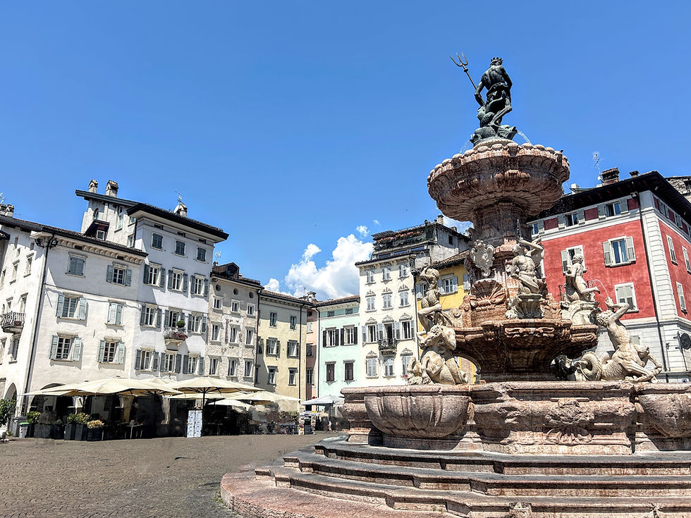 Trento (TN) - Plaza de la Catedral - Trentino-Alto Adigio