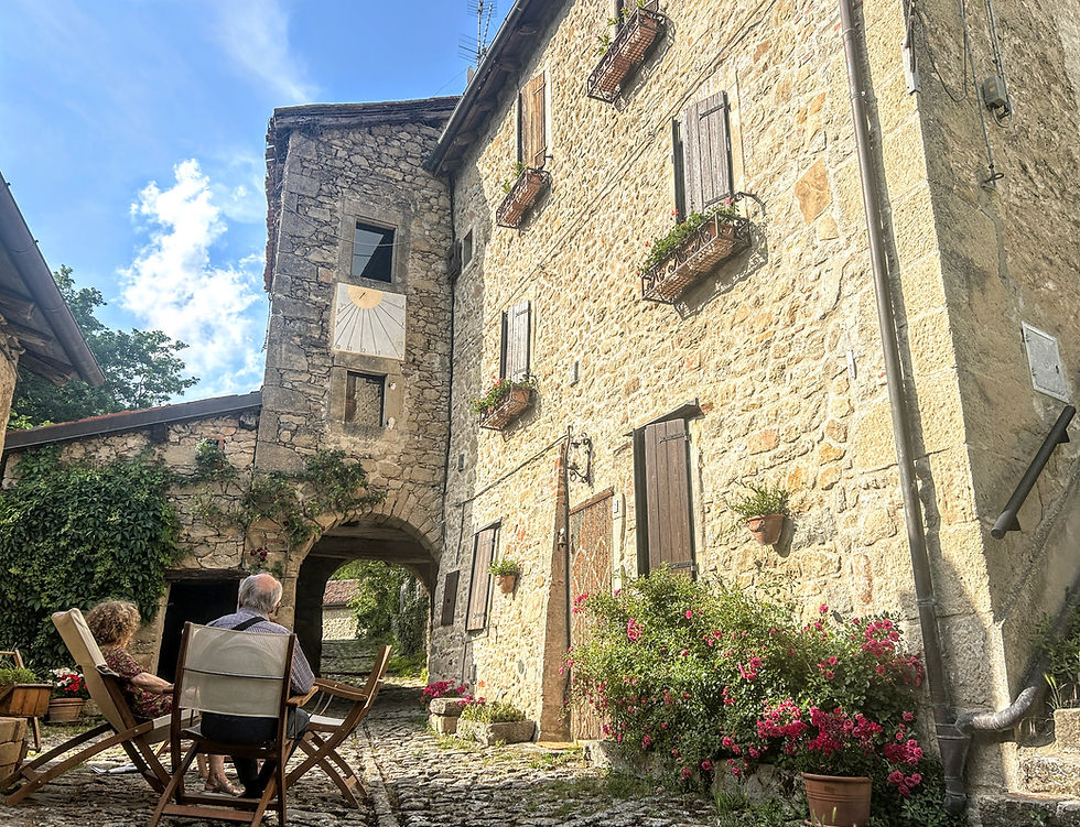 Borgo La Scola - Località Vimignano - Grizzana Morandi (BO) - Chiesa di San Pietro - Emilia Romagna