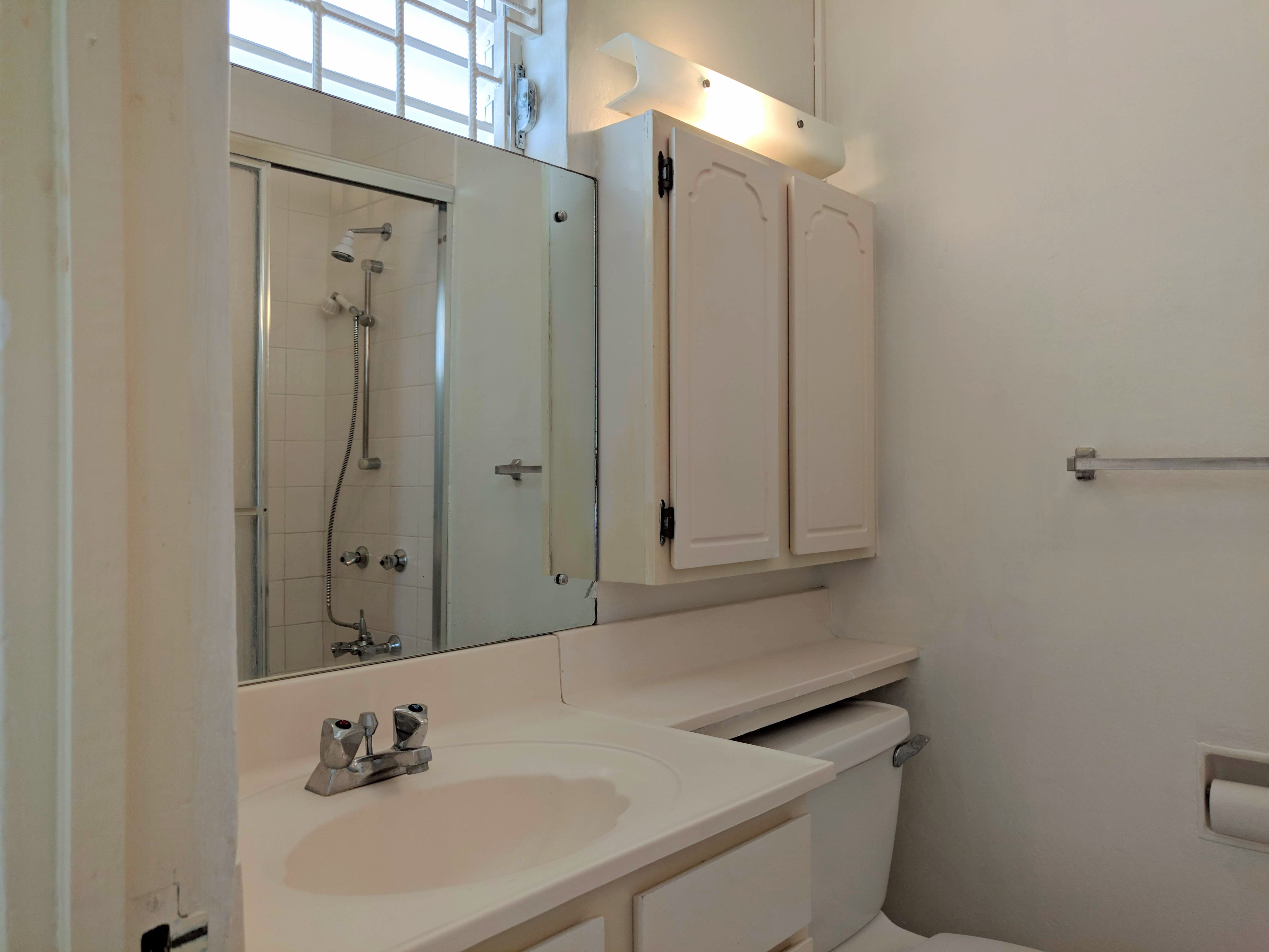 Bathroom, Club Rockley