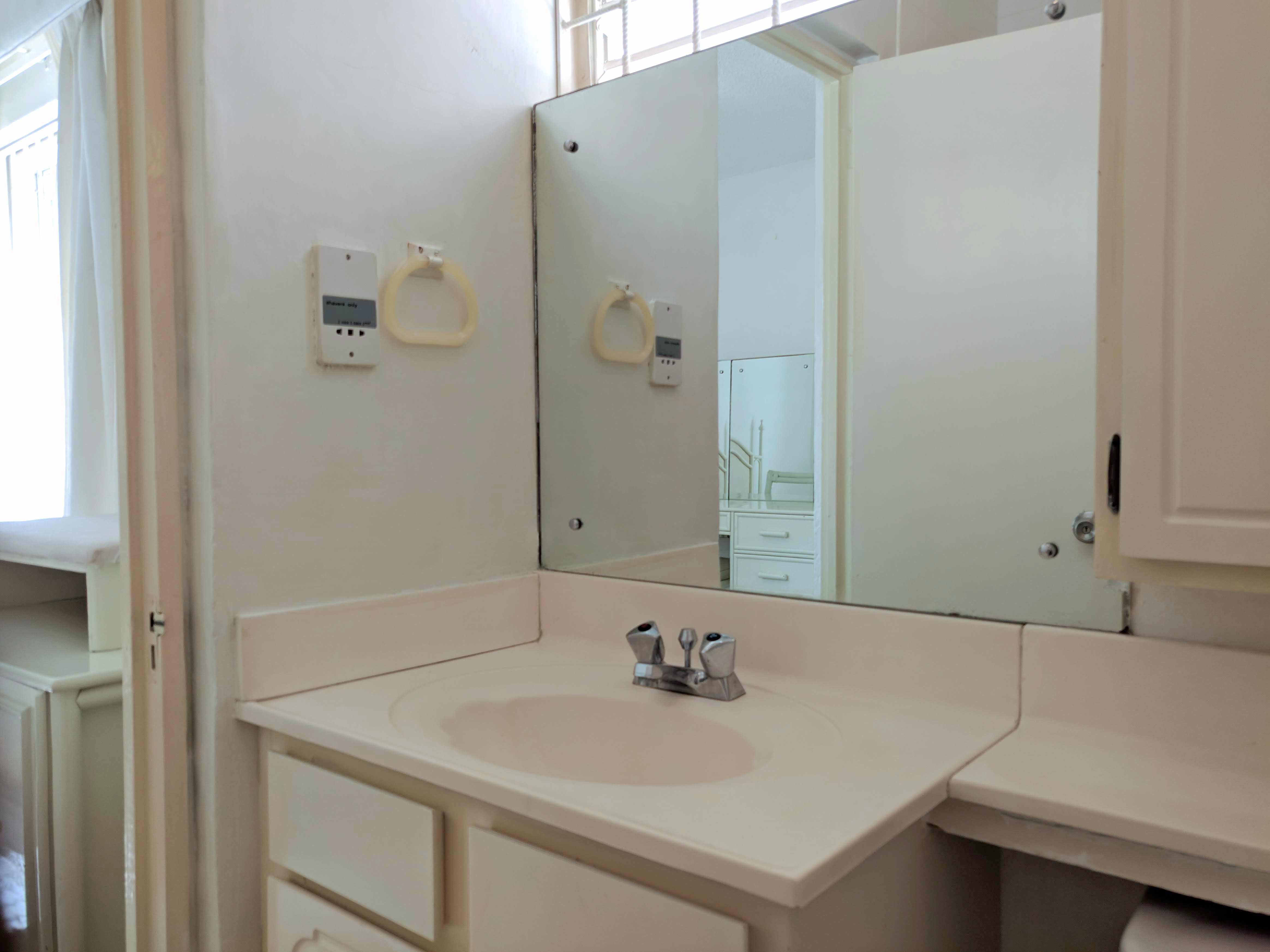 Bathroom, Club Rockley