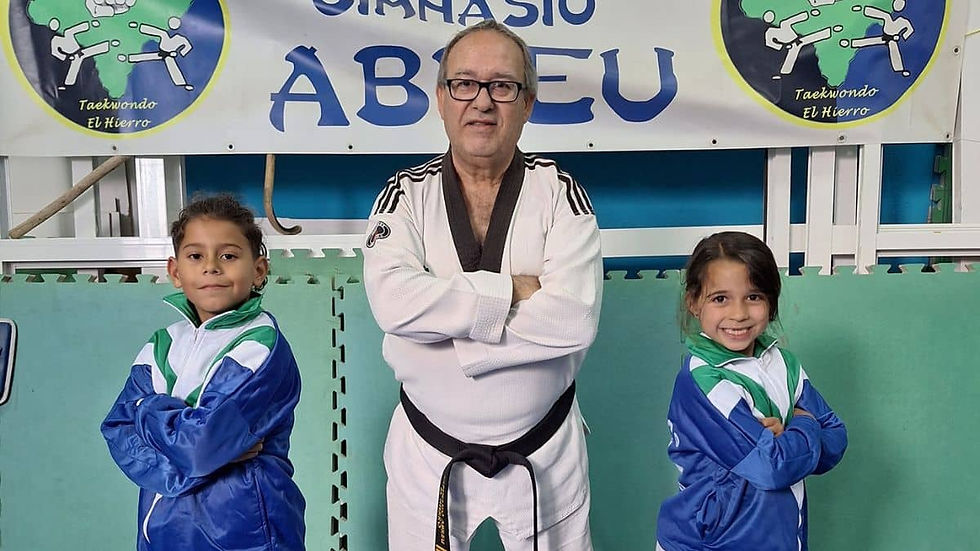 El club de taekwondo Gimnasio Abreu lleva el nombre de El Hierro al Campeonato de Canarias en edad escolar