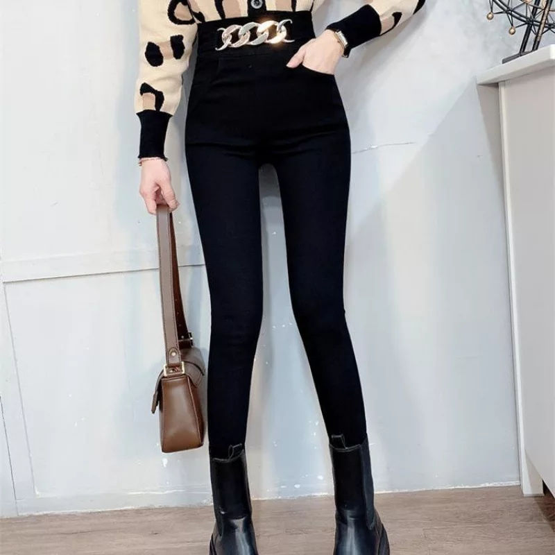 Thumbnail: Chained Black Skinny Pants 