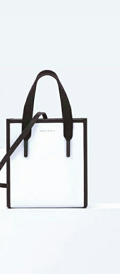 Thumbnail: Shoelace Design Tote Bag 