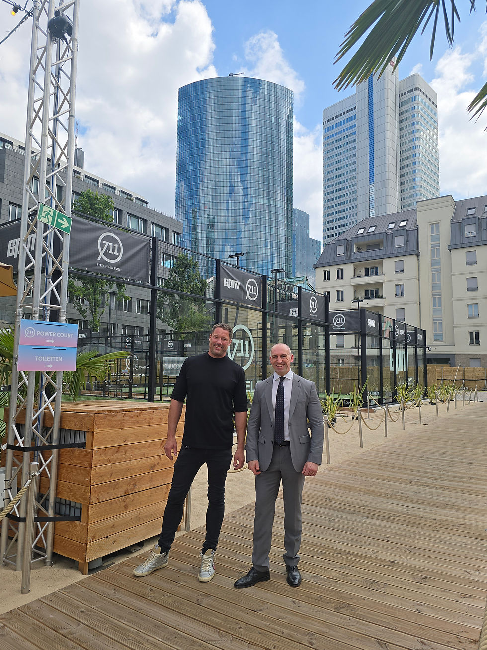 Ronny Kazyska u. Bastian Bernhagen (Gibson Club)