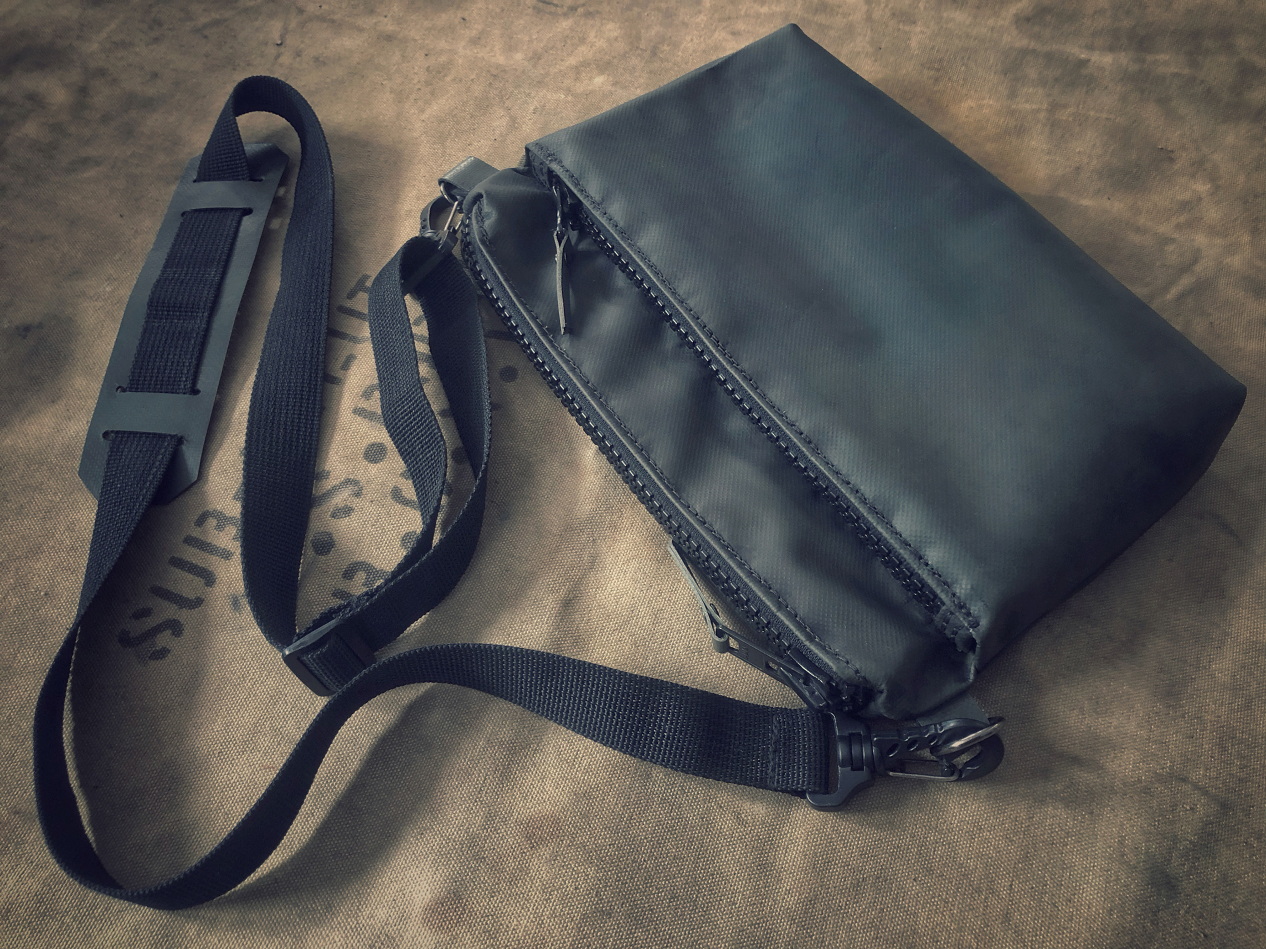 - Small Scavenger Bag -